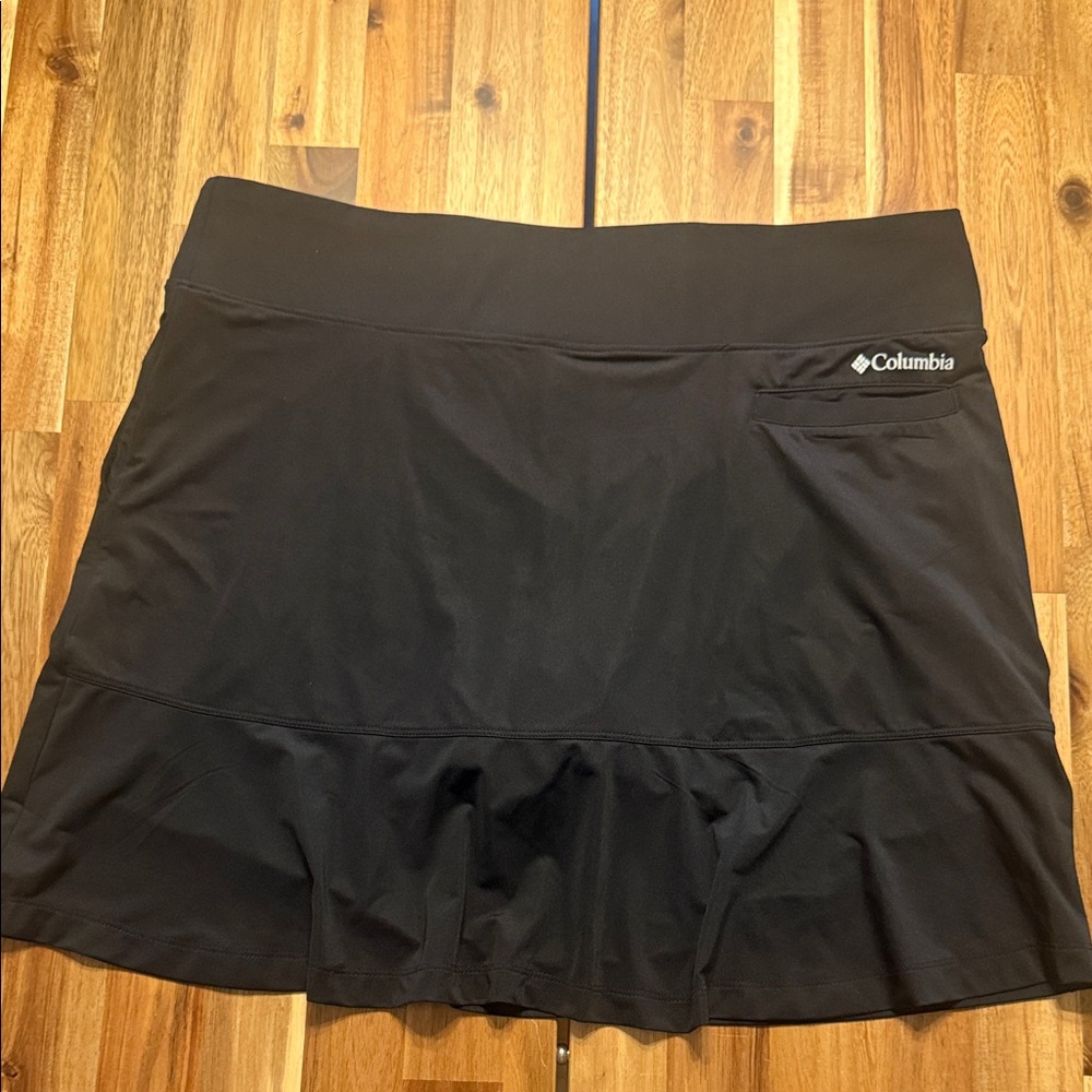 Columbia Black Omni-wick Qualifier Skort